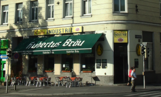 Außenansicht des Traditionscafe Industrie am Margaretengürtel in Wien 