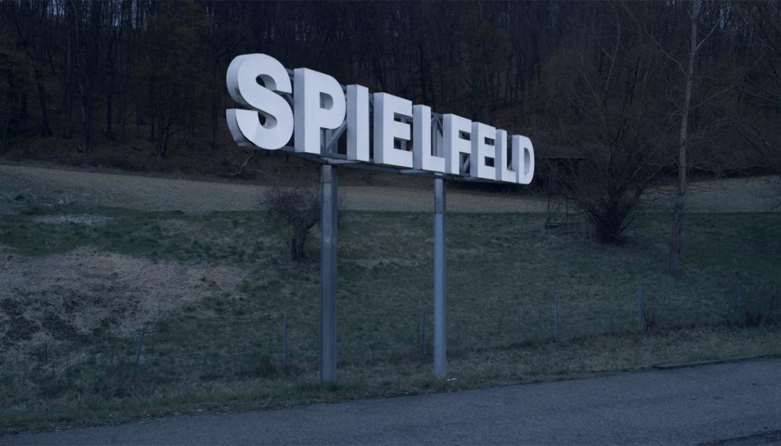Spielfeld Spielfeld