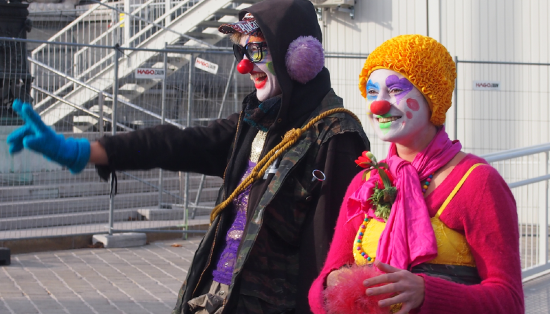 Clowns Clowns